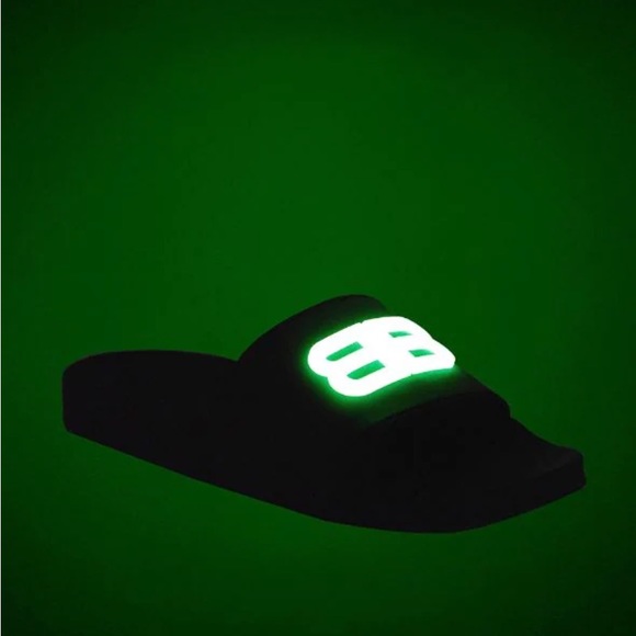 Balenciaga Glow In The Dark Slides - Picture 8 of 8